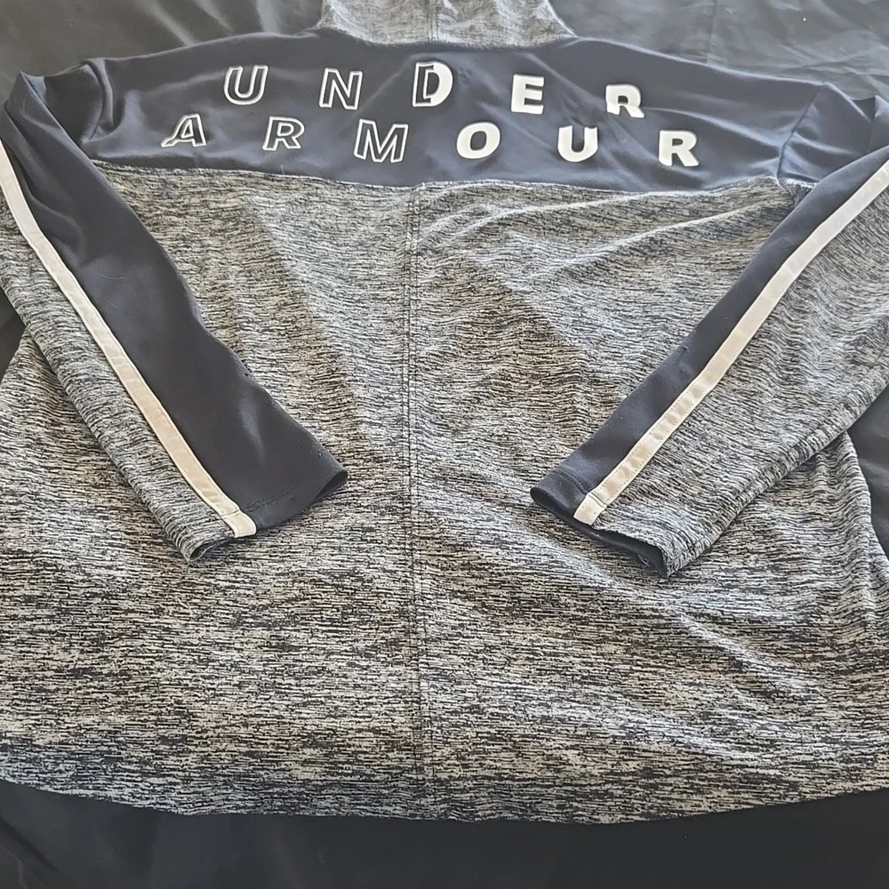 Under Armour Gray and Navy Men's Hoodie - Picture 9 of 13